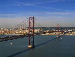 Ponte 25 de Abril Lissabon